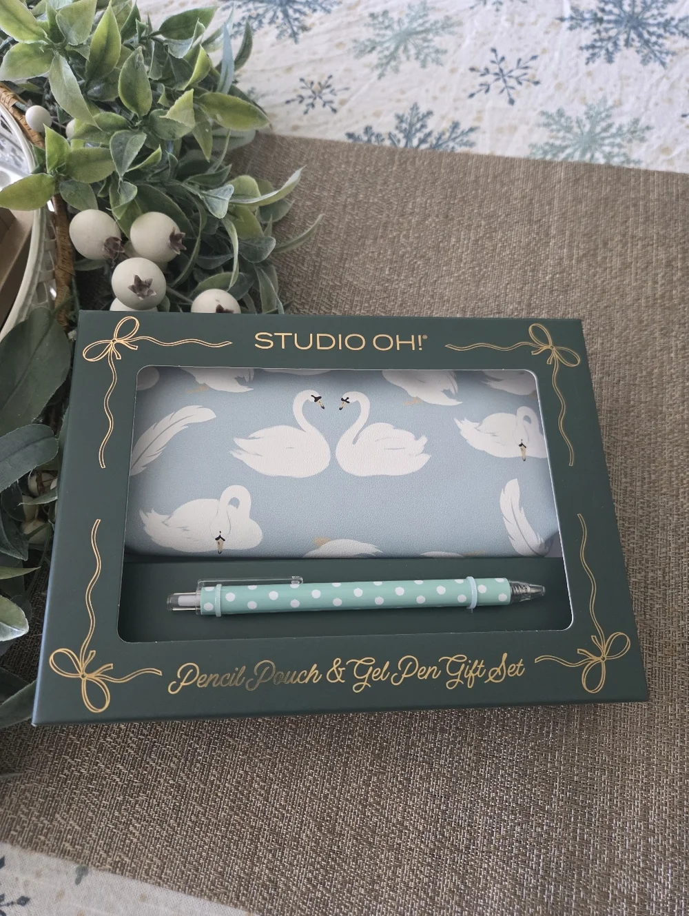 Studio Swan Pencil Pouch & Mint Polka Dot Gel Pen Gift Set